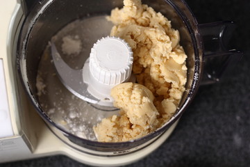 Process flour and diced butter until crumbed. Making Boston Banoffee Pie.