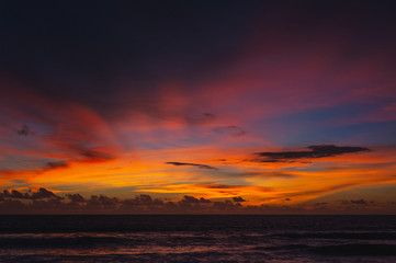 Fototapeta premium Magical dramatic sunset on a tropical beach.