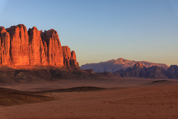 Fototapeta na wymiar Morning light at Beautiful cliffs in Wadi Rum desert, Jordan