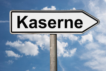 Fototapeta premium Wegweiser Kaserne