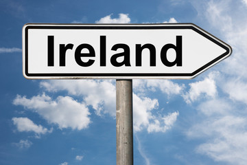 Obraz premium signpost Ireland