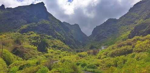 Iconic view between the cloudy mountains