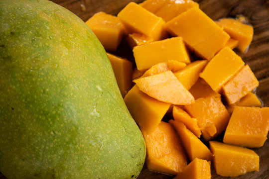 Freshly chopped mangoes (Indian cultivar)