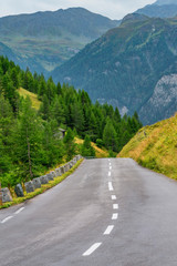 Fototapeta premium Scenic road fragment of Grossglockner alpine pass