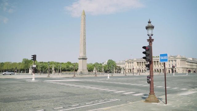 Deserted Place Concorde during coronavirus / Covid19 lockdown in Paris, France 4K