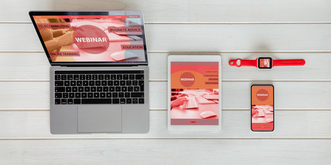 Technology devices with responsive web designs on the screens