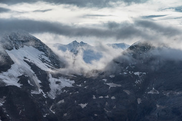 Fototapeta na wymiar Scenic view at Grossglockner mountain pass, Austria