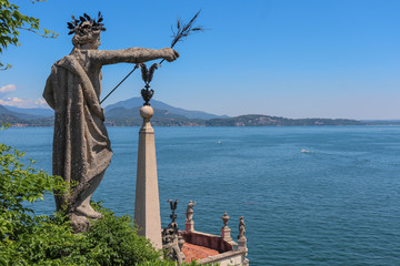 Italie - Piémont - Lac Majeur - Iles Borromées - Isola Bella - Statue de l'Extrémité de l'ile...