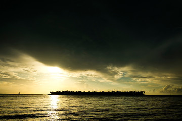 INCREDIBILE TRAMONTO A MALLORY SQUARE, KEY WEST