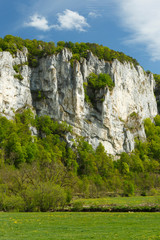 Oberes Donautal bei Neidingen mit Ausblick auf Schaufelsen