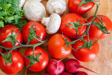 Fresh Organic Farm Tomatoes