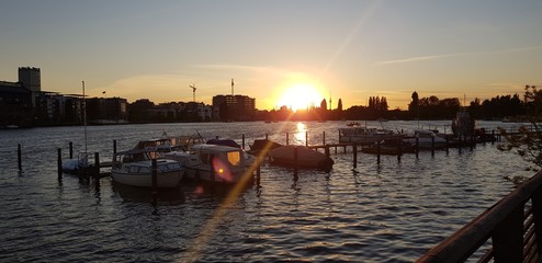 Fototapeta premium sunset in berlin