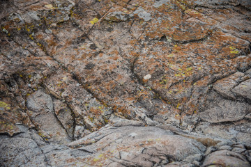 Peña Bernal, Composed of a type of volcanic stone known as dacite and that 67% is silica, highly weather resistant material, which explains its survival despite wind,rain and other inclement weather.