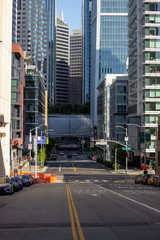 Fototapeta na wymiar The new normal: empty streets in San Francisco due to sheltering in place 