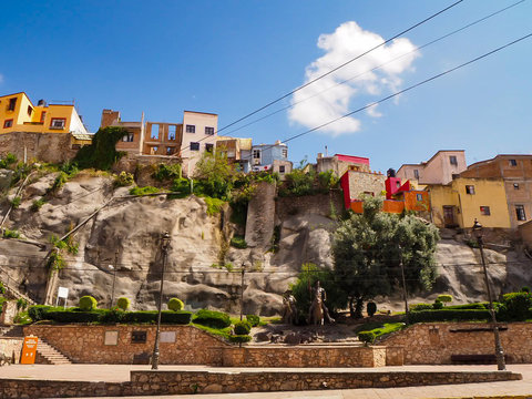 Guanajuato Mexico colorful house hill