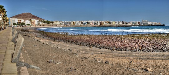 Fototapeta premium Panoramic view of Arinaga Beach, in Grand Canary