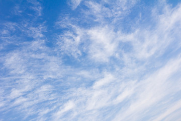 Obraz premium Clear blue color sky with white cloud background