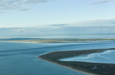 Luftaufnahme von der Nordseeküste und der Insel Sylt