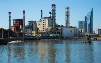 Obraz premium View of Montevideo city in port area
