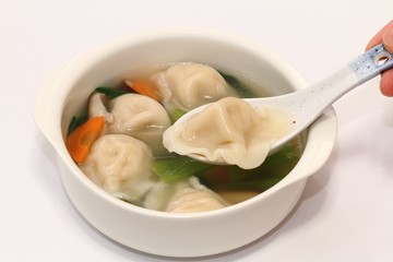 餃子スープ