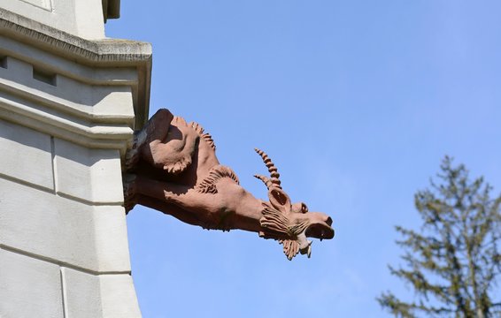 Gargoyle. Manor of the Kozel-Poklevsky. The palace and park complex in the agricultural town of Krasny Bereg (Red Beach). Belarus.
