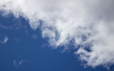 Obraz premium Blue sky clouds background. Beautiful landscape with clouds on sky