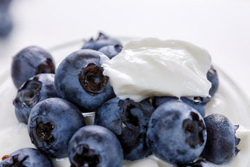 Thick yogurt with fresh blueberries