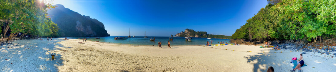 Fototapeta na wymiar PHI PHI DON, THAILAND - DECEMBER 23, 2019: Monkey Beach on a sunny afternoon. Panoramic view
