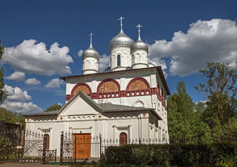 Fototapeta na wymiar St Trinity orthodox church. City of Staraya Russa, Russia. XVII century
