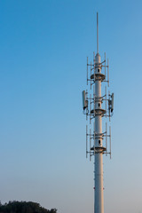 Obraz premium Cell phone tower. Modern communication equipment.