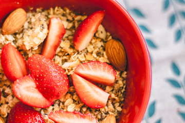 fresa, desayuno de avena con fresa