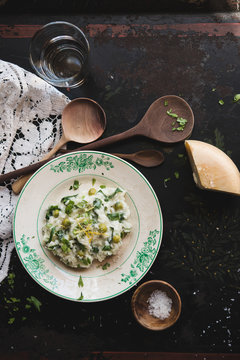 Assiette de risotto aux herbes