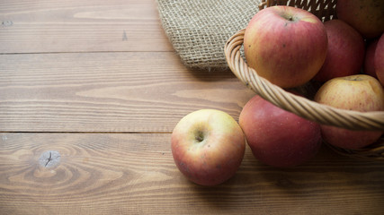 red apples green apples