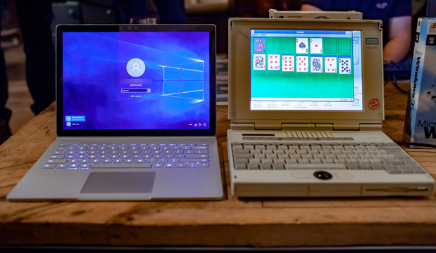 Laptop-Vergleich und Laptop-Entwicklung zum Jubiläum 30 Jahre Windows 95: Surface Book 2015 und Siemens PCD-4ND 1995 
