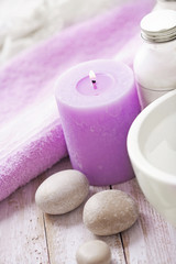 Obraz na płótnie Canvas SPA products with essential oils and lavender flowers