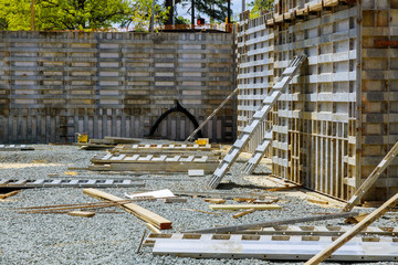 Installation of formwork under the foundation of a new house