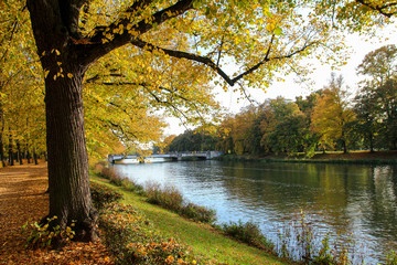 Fototapeta na wymiar view of a park landscape in the center of Leipzig,Saxony in Germany