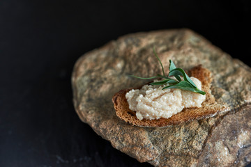 toast with roe cod