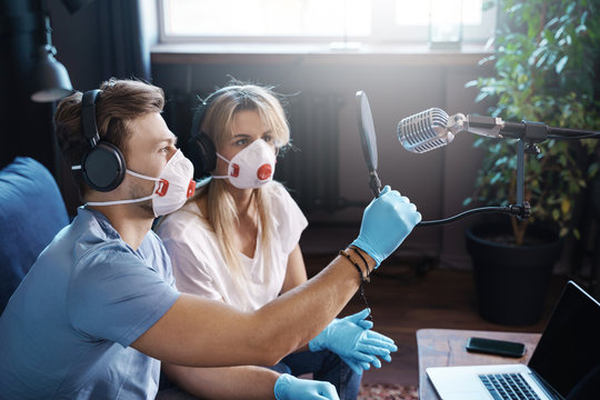 Host and guest during the interview in the radio studio