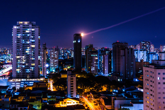 Night Sky of the Tatuap&eacute; Neighborhood in S&atilde;o Paulo Brazil