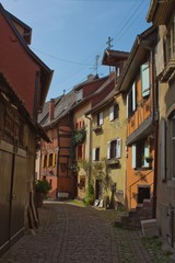 Fototapeta na wymiar Streets and typical houses of Alsace