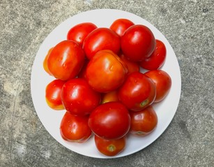 tomatoes on a plate