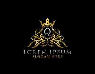 Luxury Boutique Q Letter Logo.Classy gold floral badge design  for Royalty, Letter Stamp, Boutique,  Hotel, Heraldic, Jewelry, Wedding.