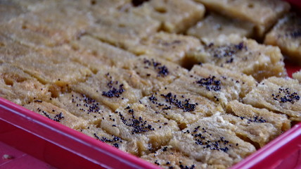 The process of seeding vegetable seeds on special ingredients, by putting vegetable seeds