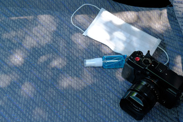 Photographers must place alcohol on their nose and mouth masks. Before leaving the house during the Covid 19 period