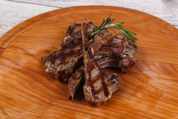 Grilled lamb with rosemary