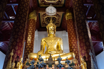 Buddha images in the Ayutthaya period. Beautiful depicting Buddha.