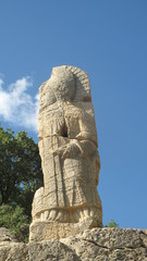 Fototapeta na wymiar トルコの隠れた世界遺産　奇妙な像が乱立　ネムルトダーウ(トルコ)