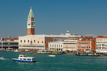 VENICE/ITALY 27TH SEPTEMBER 2006 Water taxis and buses in front of San Marco Square