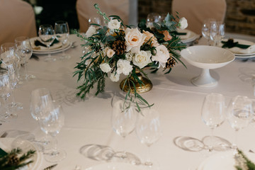 winter wedding decoration table